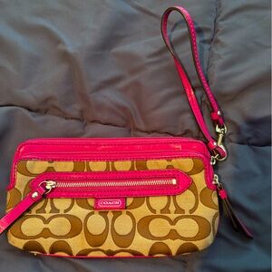 Authentic Coach wristlet EUC